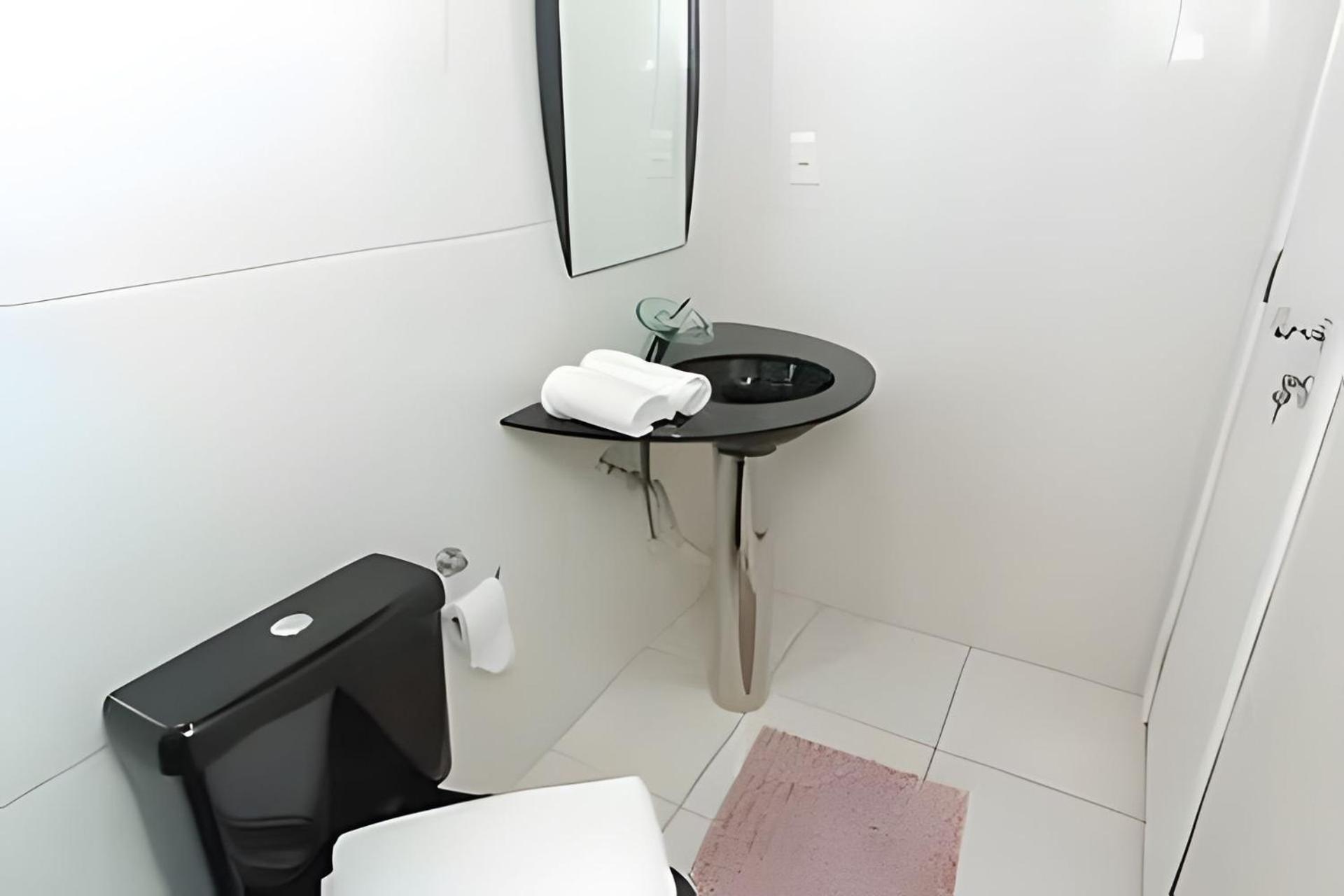 Sobrado Com 5 Suite 1 Quarto Piscina Churraqueira Ar Ate 20 Hospede フォス・ド・イグアス エクステリア 写真