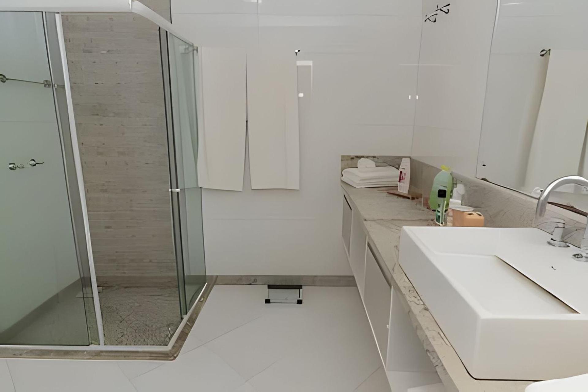 Sobrado Com 5 Suite 1 Quarto Piscina Churraqueira Ar Ate 20 Hospede フォス・ド・イグアス エクステリア 写真