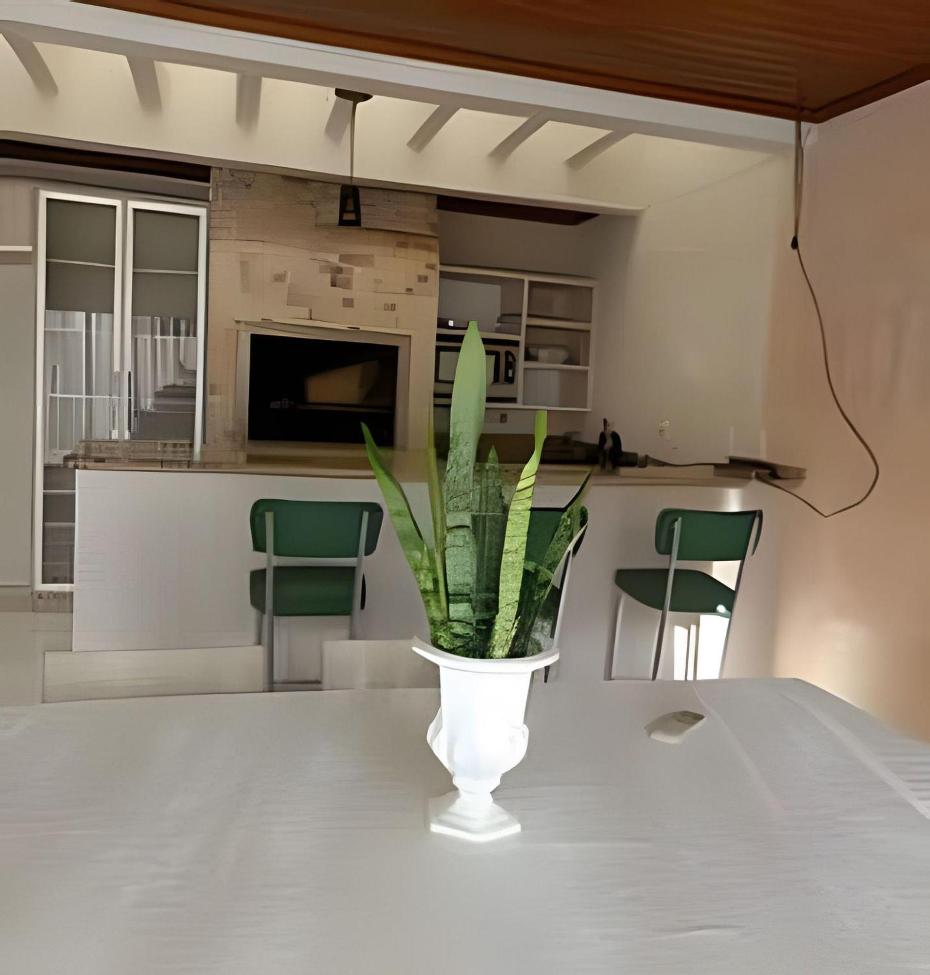 Sobrado Com 5 Suite 1 Quarto Piscina Churraqueira Ar Ate 20 Hospede フォス・ド・イグアス エクステリア 写真